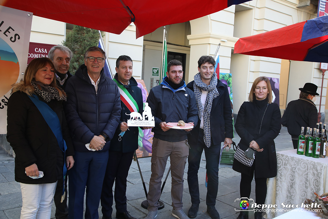 VBS_6097 - 10.ma Fiera Nazionale del Tartufo e Fiera dei Santi.jpg